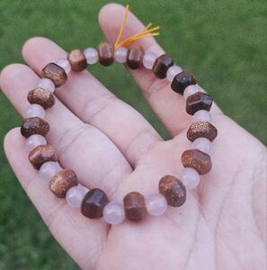 golden sandstone bracelet